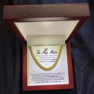 To my man gold chain with lighting box